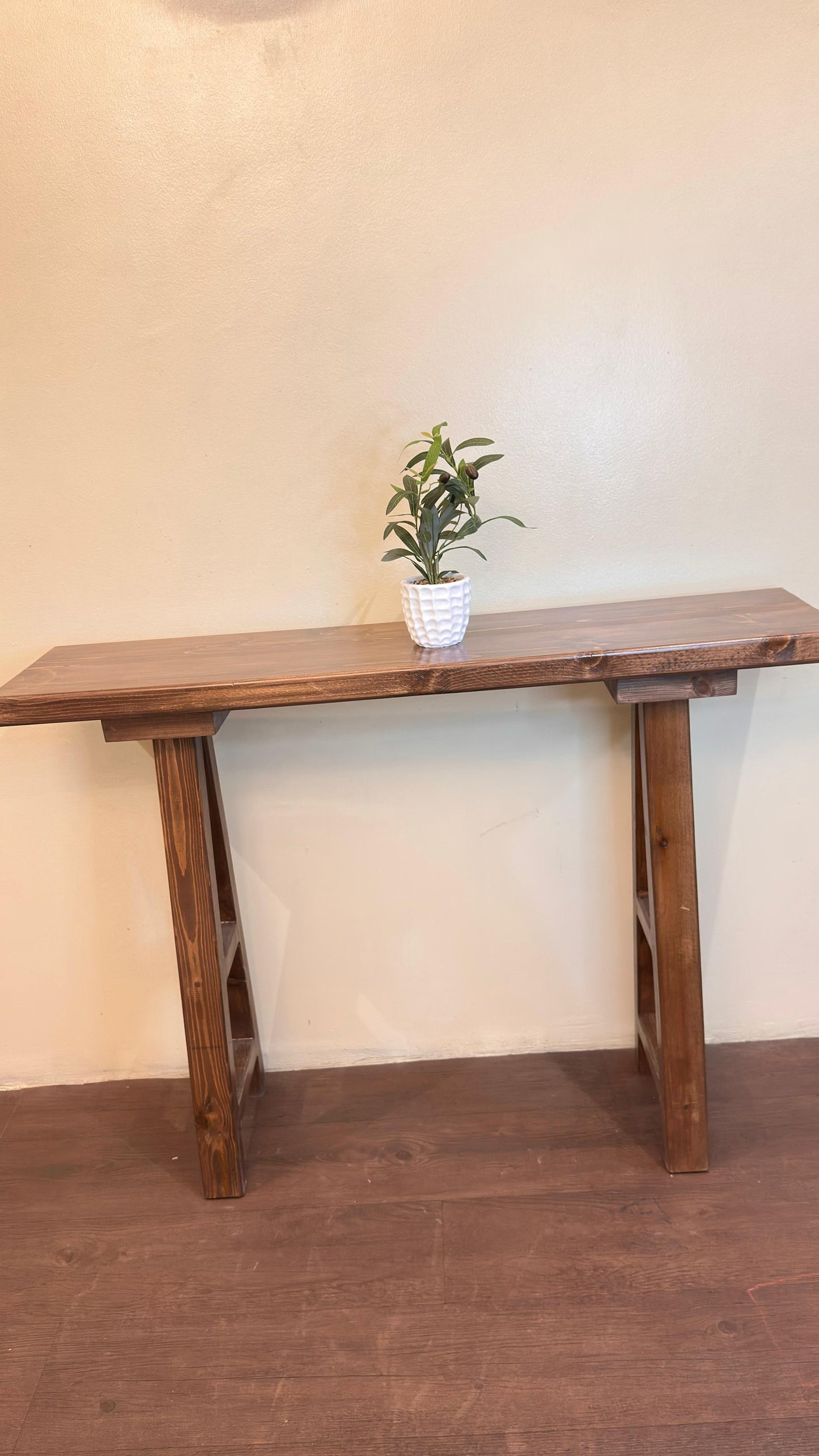 Modern coffee corner table