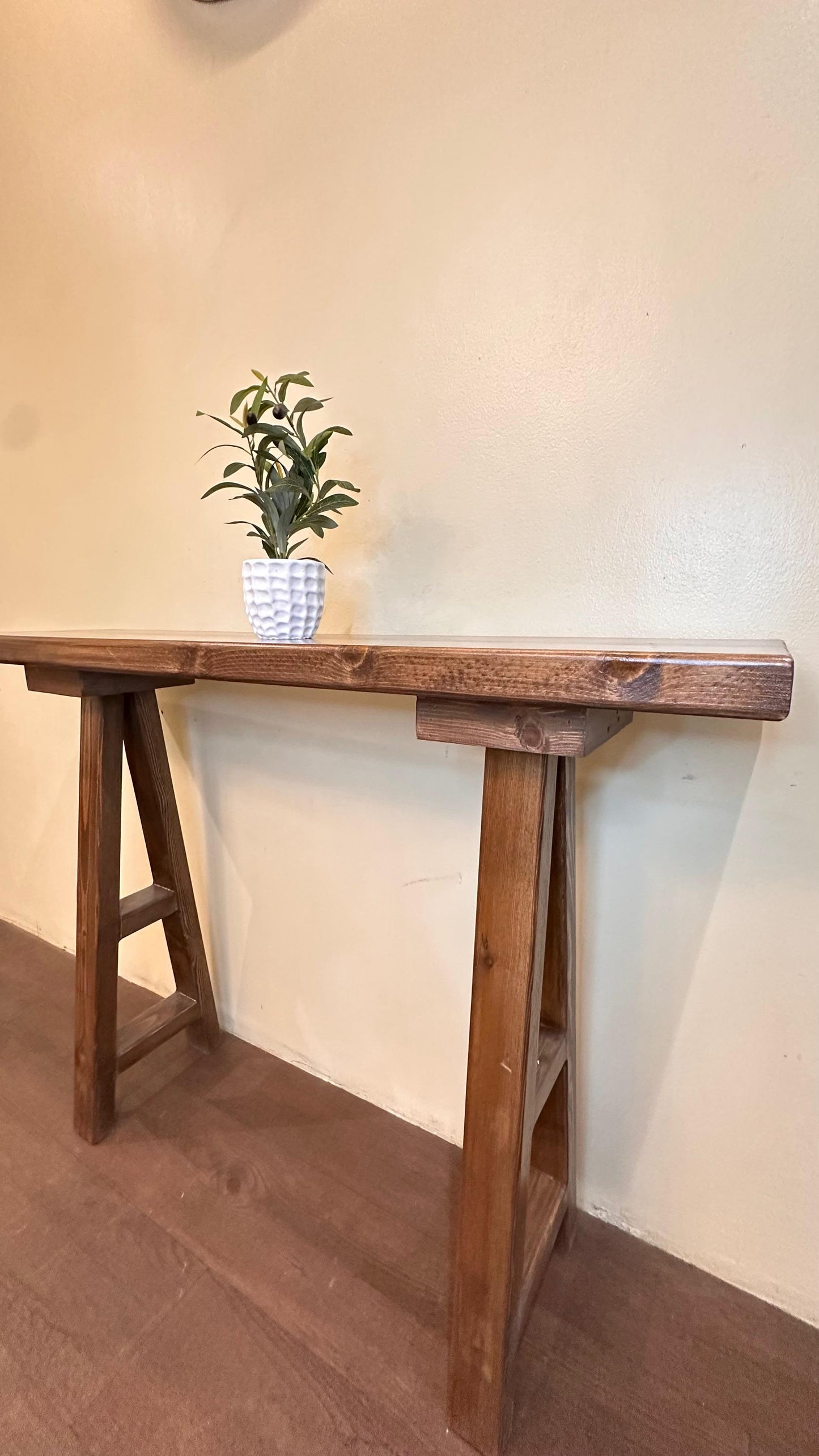 Modern coffee corner table