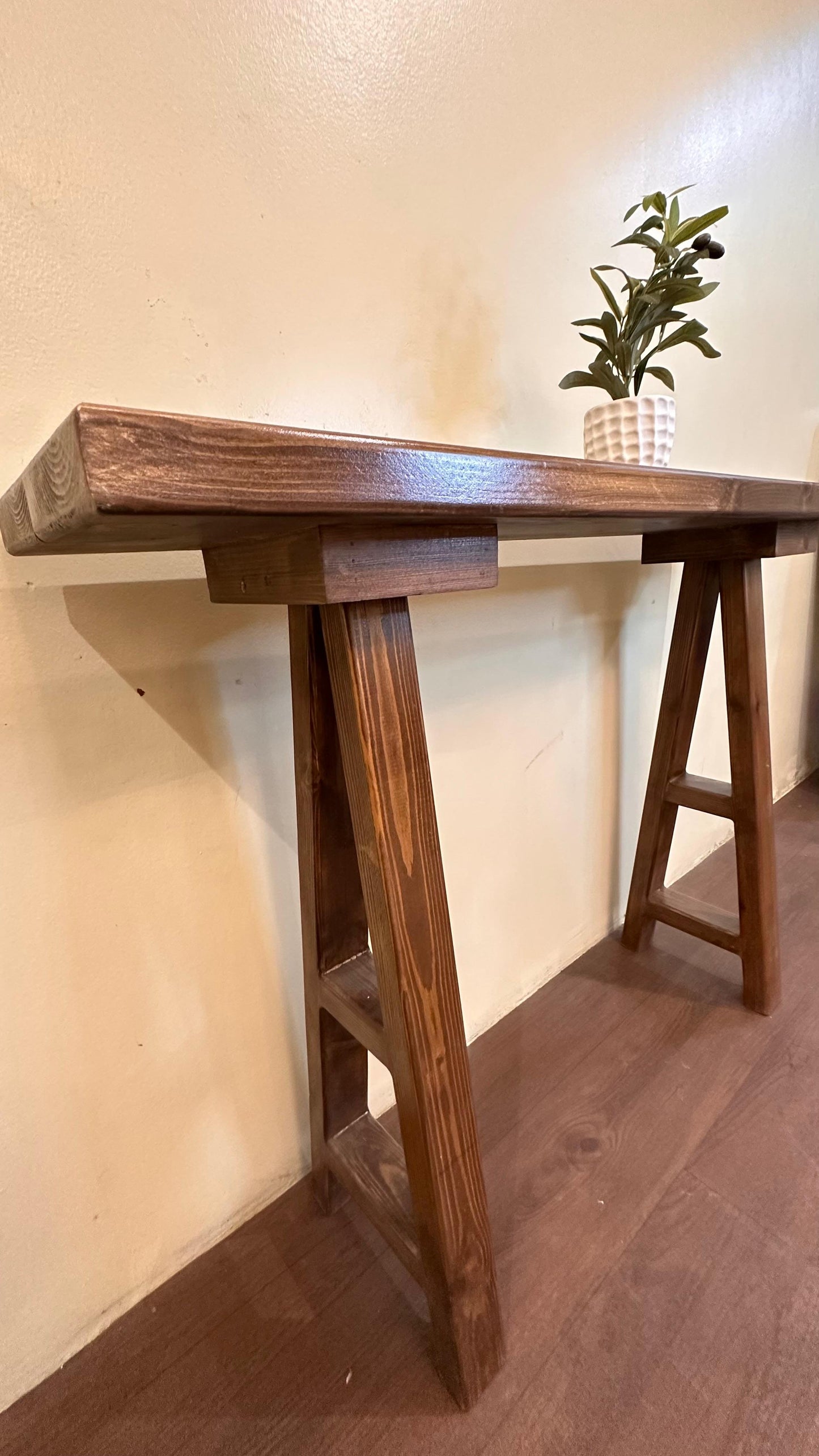 Modern coffee corner table