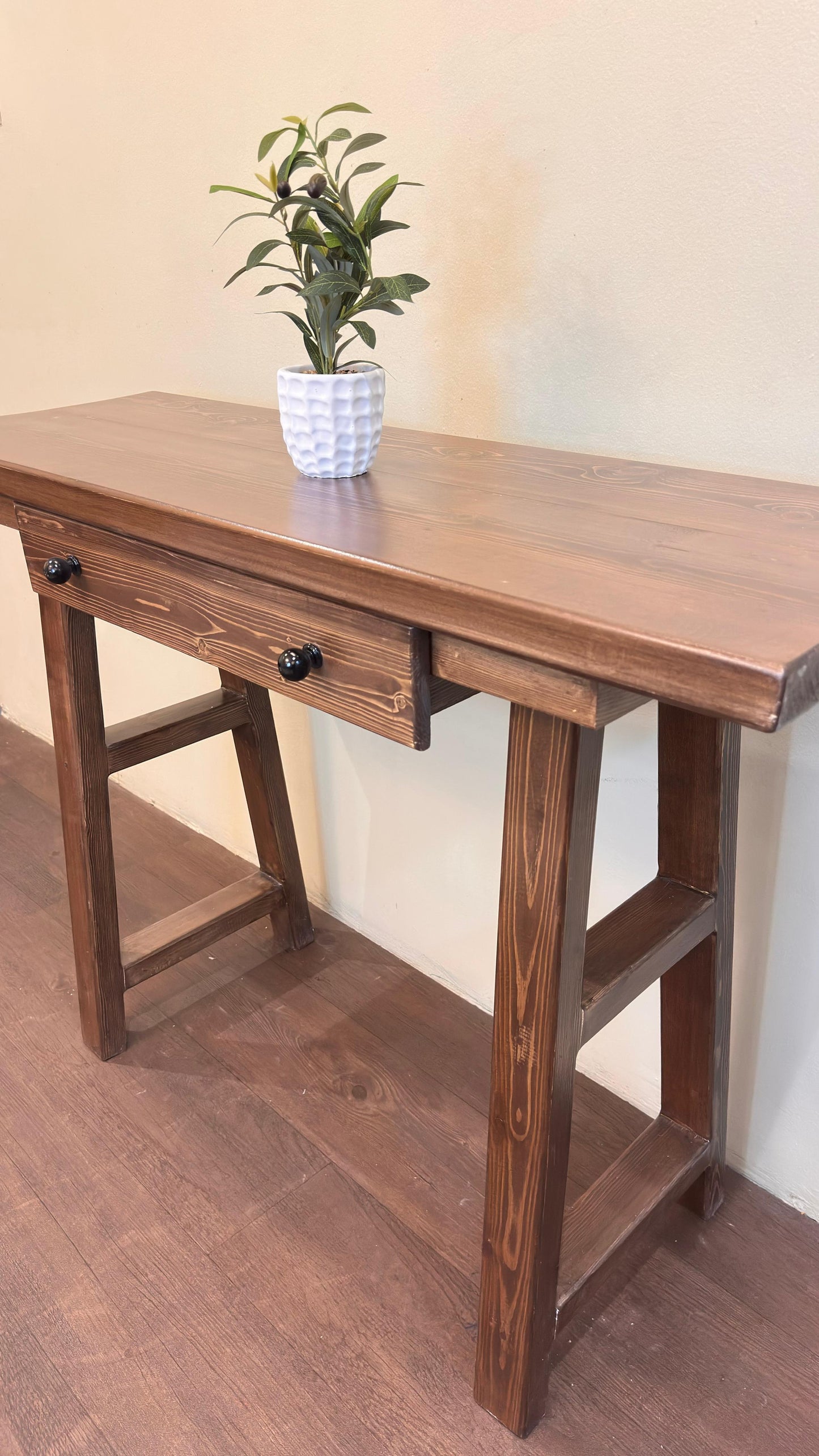 Wooden coffee corner with Drawer