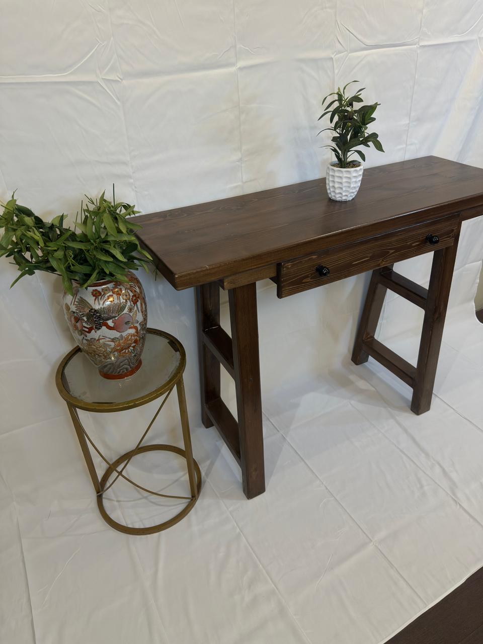 Wooden coffee corner with Drawer
