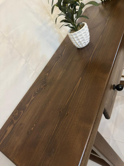 Wooden coffee corner with Drawer