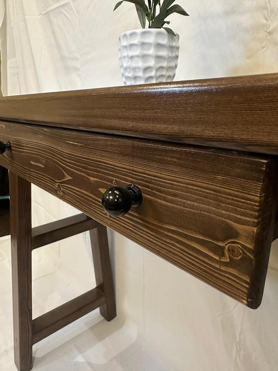 Wooden coffee corner with Drawer