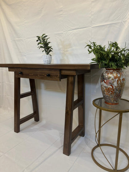 Wooden coffee corner with Drawer